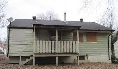 2nd image of 428 Caithness Rd