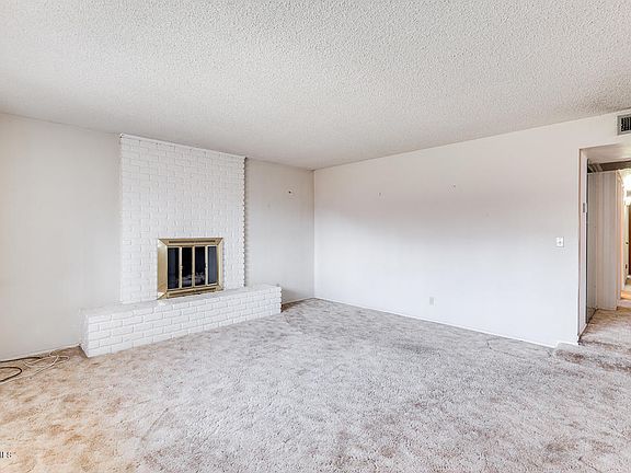 3rd image of 3701 W Frier Dr