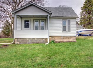 110 E 5th St, De Land, IL 61839