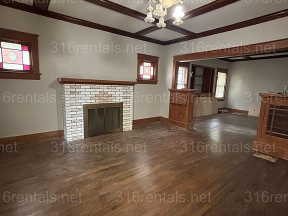 2nd image of 524 W 4th Ave
