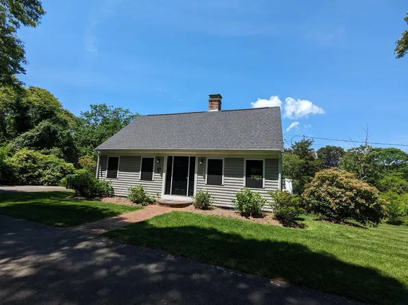 102 Robbins Circle, Dennis, MA 02638