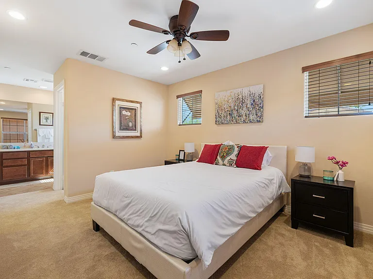52050 Rosewood Ln #52050 — Photo 32