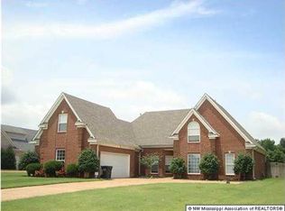 1498 Ivy Dr, Hernando, MS 38632