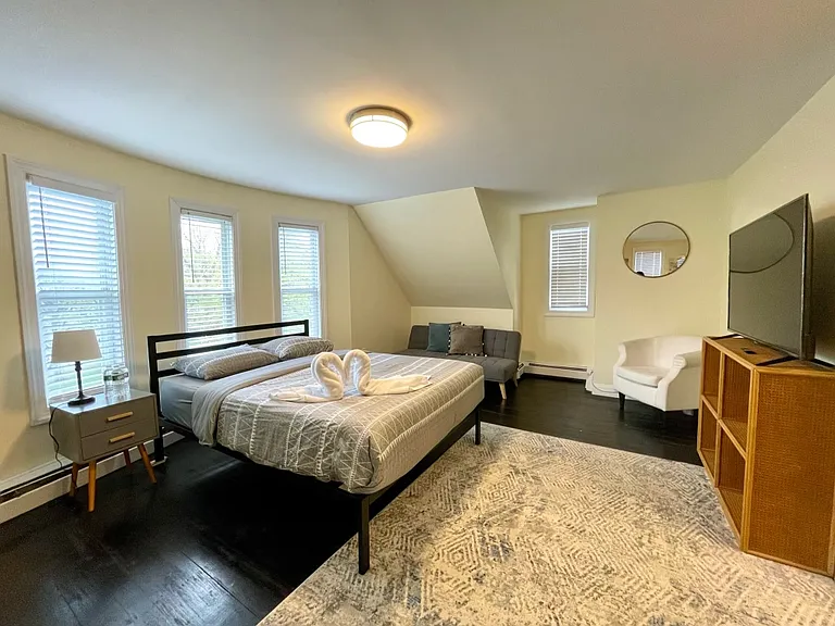 58 Bowdoin Ave #2F — Photo 27