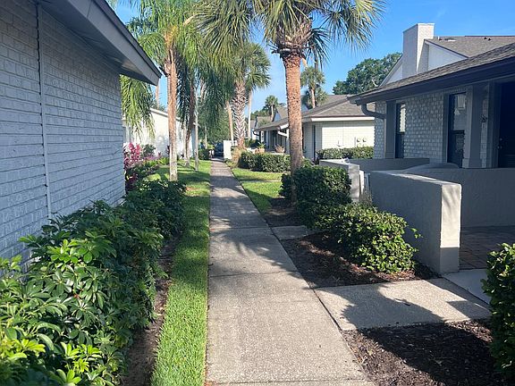 4th image of 3152 Plaza Terrace Dr