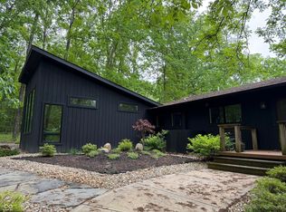 3484 Hickory Hill Dr, Nashville, IN 47448
