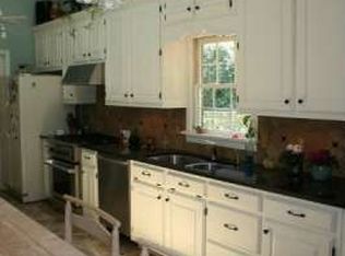 1950 Ledieu Rd, Roswell, GA 30075