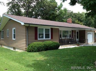 37 Lakeview Dr, Belleville, IL