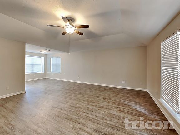 2nd image of 2407 Springridge Dr
