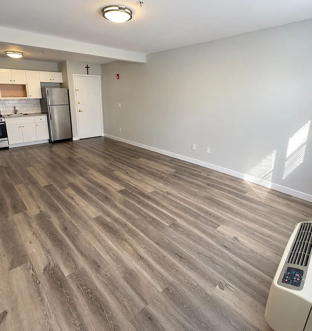 2 bed, $1,963 — Photo 4