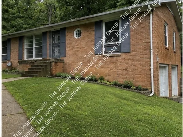 22 Binks Dr, Clarksville, TN 37042