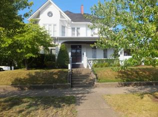 221 N 5th St, Ironton, OH 45638