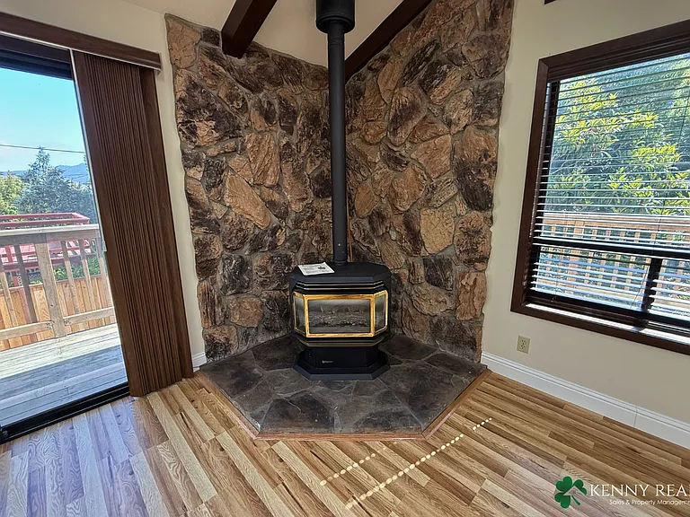 345 Granada Dr — Photo 14