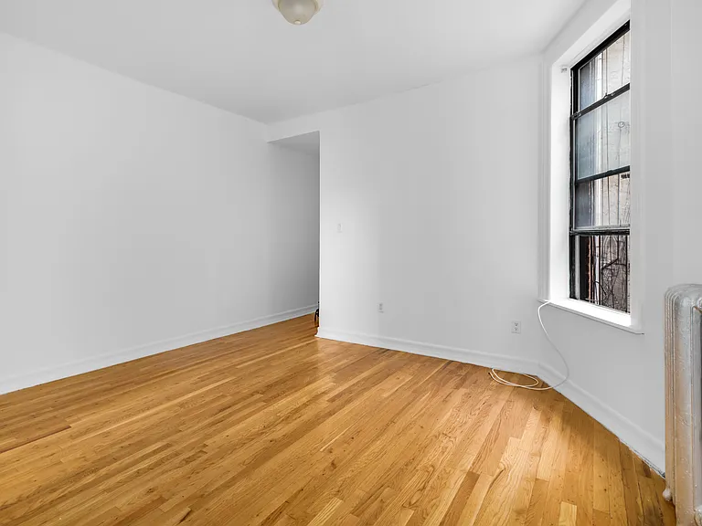 242 Bainbridge St #4 — Photo 5