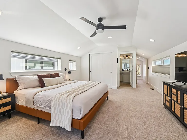 1580 N Lowell Blvd #2 — Photo 39