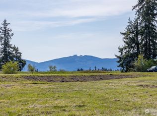 9999 Lofgrin Rd, Sequim, WA 98382