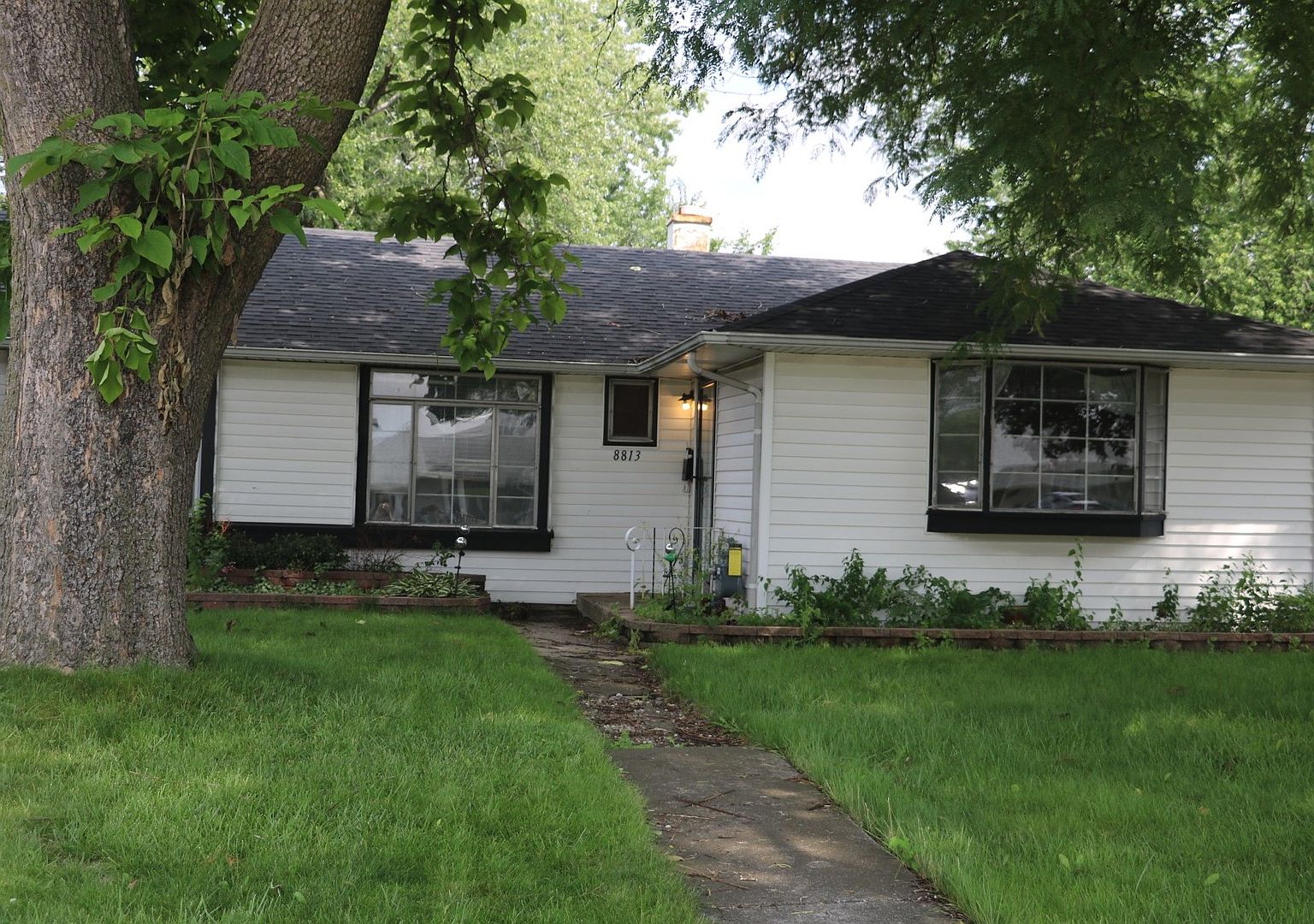 8813 S Corcoran Rd, Hometown, IL 60456 MLS 11834000 Zillow