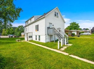 1713 Maple St, South Milwaukee, WI 53172