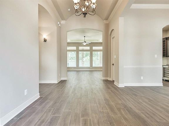 4th image of 34011 Highland Terrace Ln