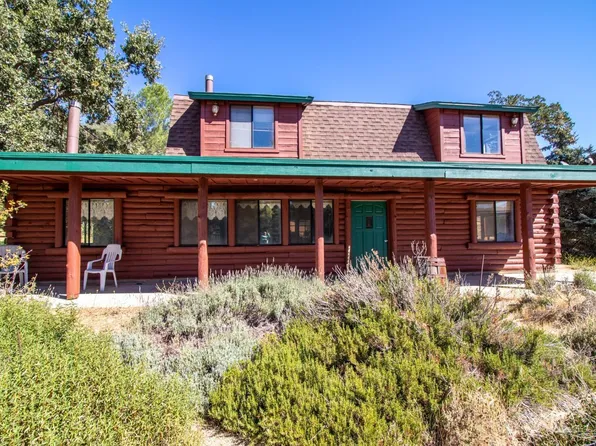 24300 Willow Pass Dr, Tehachapi, CA 93561