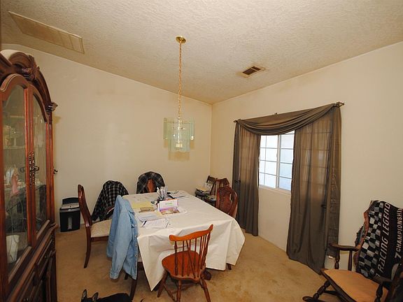 5th image of 16652 Village Dr