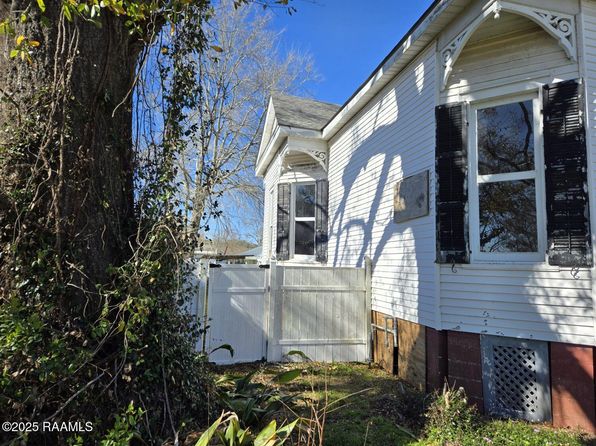 415 E Hutchinson Ave, Crowley, LA 70526