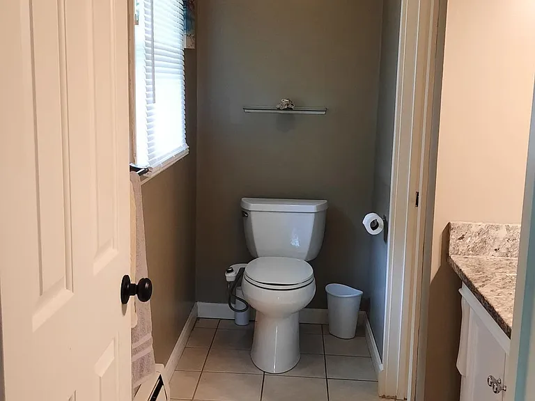 off king bedroom