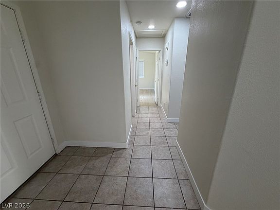 5th image of 513 Lava Beds Way