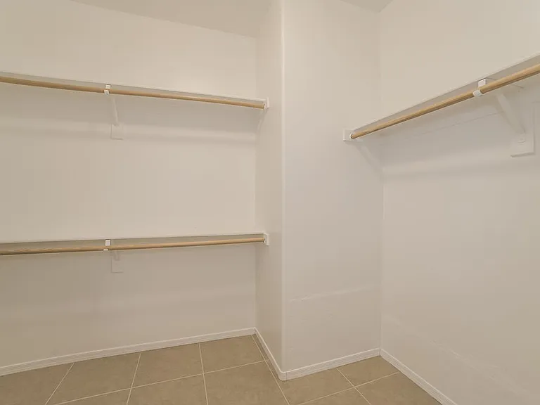 4439 W Apollo Rd — Photo 10