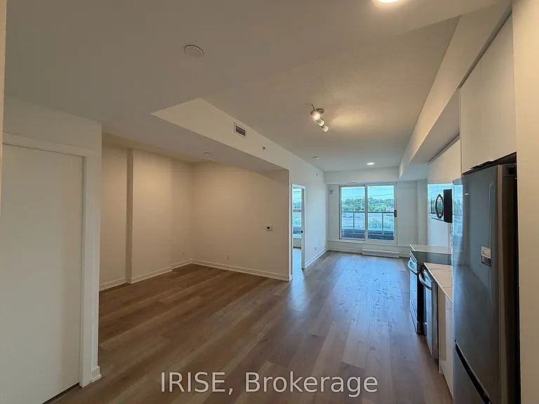 33 Erie Ave #304 — Photo 1