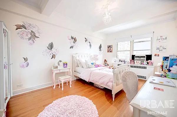 Rented by Urbane Brokerage | media 10