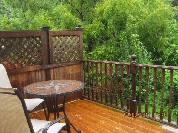 403 N Olive St, Media, PA 19063