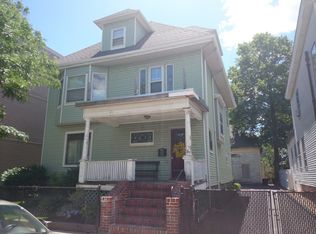 921-923 E 4th St, South Boston, MA 02127