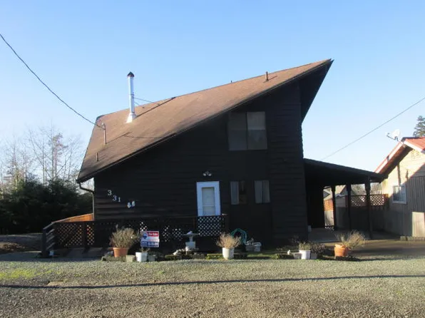 331 N Palisade St, Rockaway Beach, OR 97136