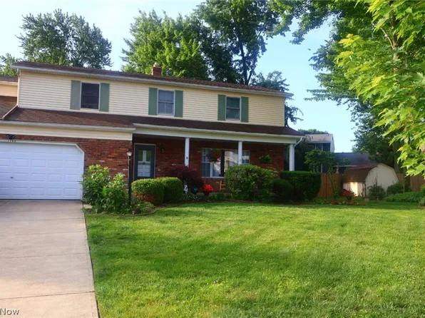 7723 Princeton Pl, Middleburg Heights, OH 44130