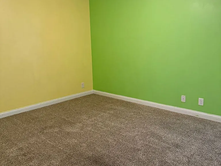 1701 Winterhaven Ct — Photo 28