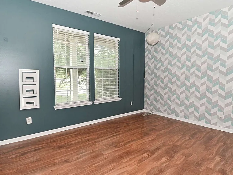 8405 Swift Ct — Photo 6