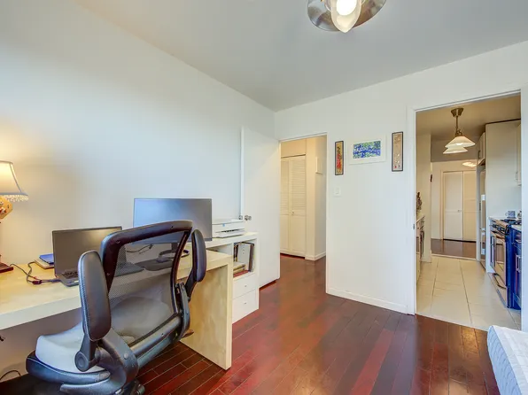 66-36 Yellowstone Boulevard image 9 of 22