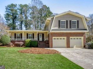 180 Jade Cove Cir, Roswell, GA 30075
