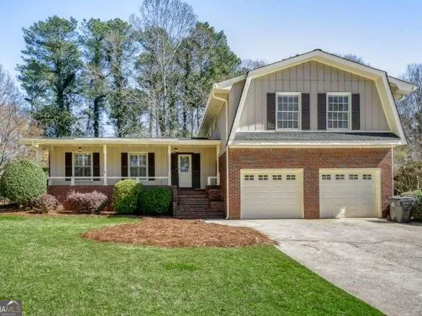 180 Jade Cove Cir, Roswell, GA 30075