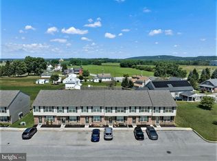 211 N Oxford Ave, Mc Sherrystown, PA 17344