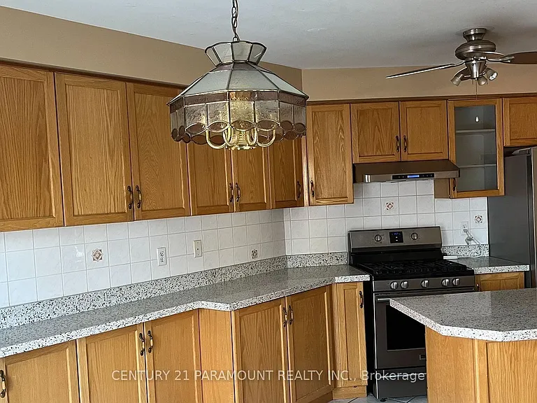 34 Jewel Cres — Photo 6