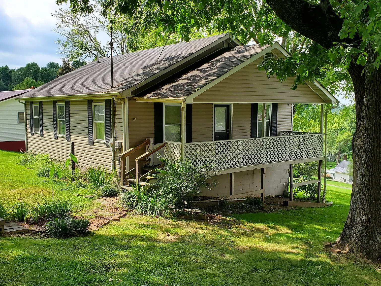 3 bed, 896 sqft, $1,395 — Photo 4