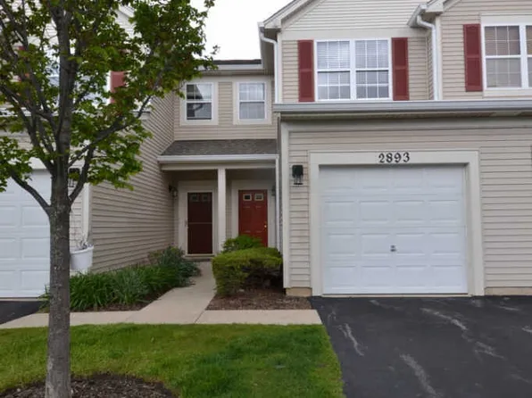 2893 Falling Waters Dr, Lindenhurst, IL 60046