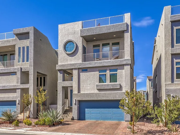 8086 Misty Canyon Ave — Photo 2