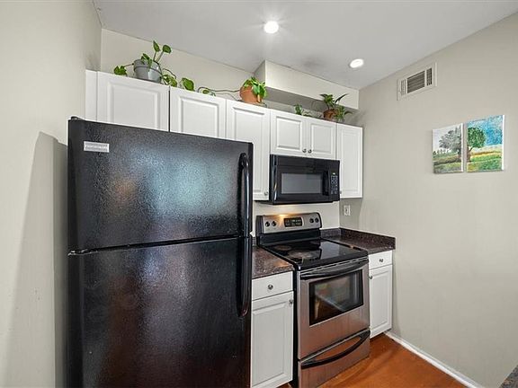 5th image of 287 14th St NW APT 7