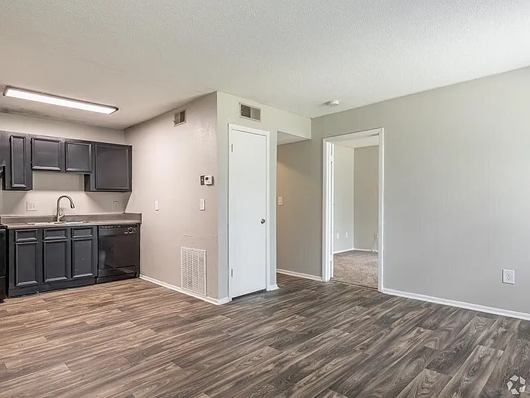 Timber Pointe — Photo 20