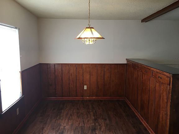 3rd image of 2626 Woodard St