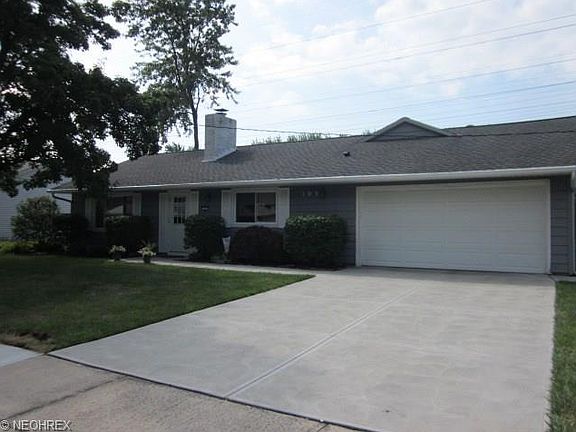 3rd image of 105 Meadow Dr