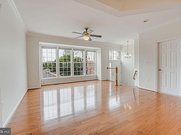 4th image of 13166 Fox Hunt Ln